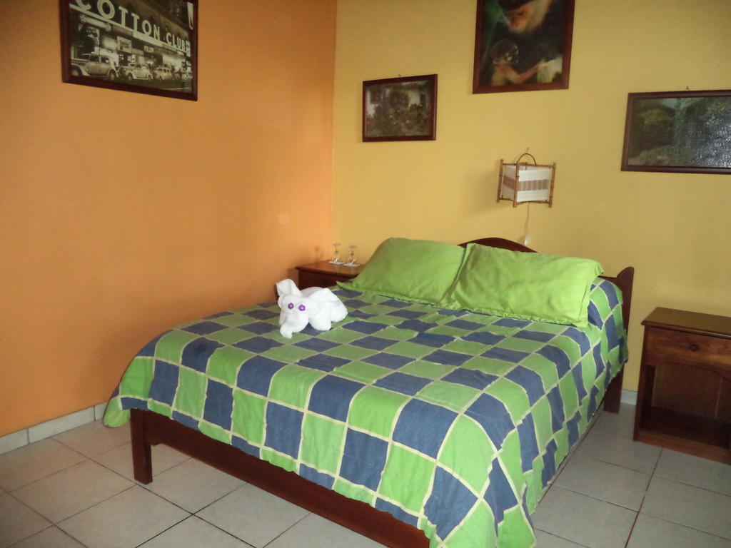 Hotel Vagabondo La Fortuna Room photo