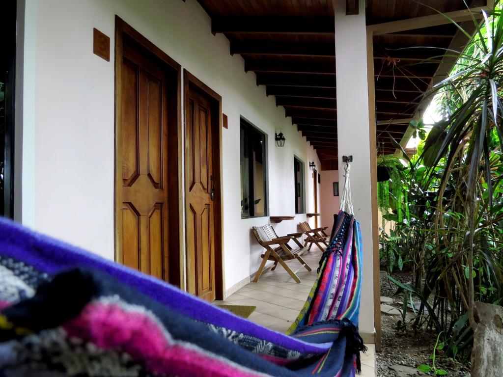 Hotel Vagabondo La Fortuna Exterior photo