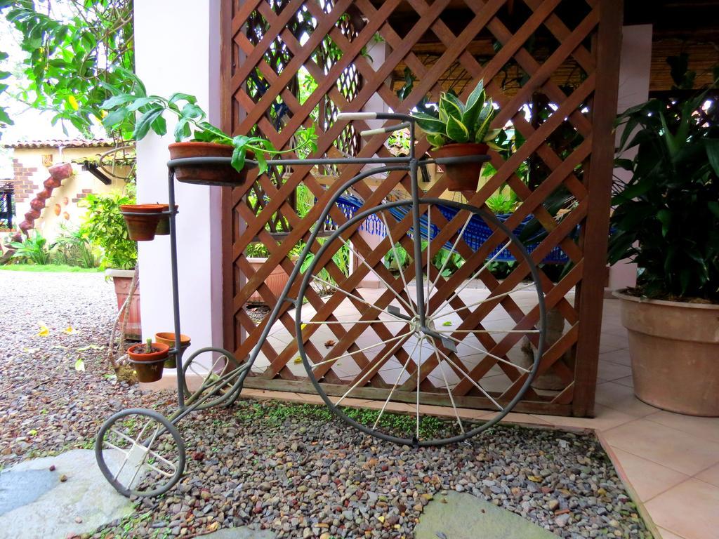 Hotel Vagabondo La Fortuna Exterior photo